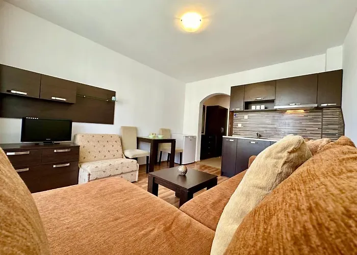 Cozy - In Diamant Slantchev Briag